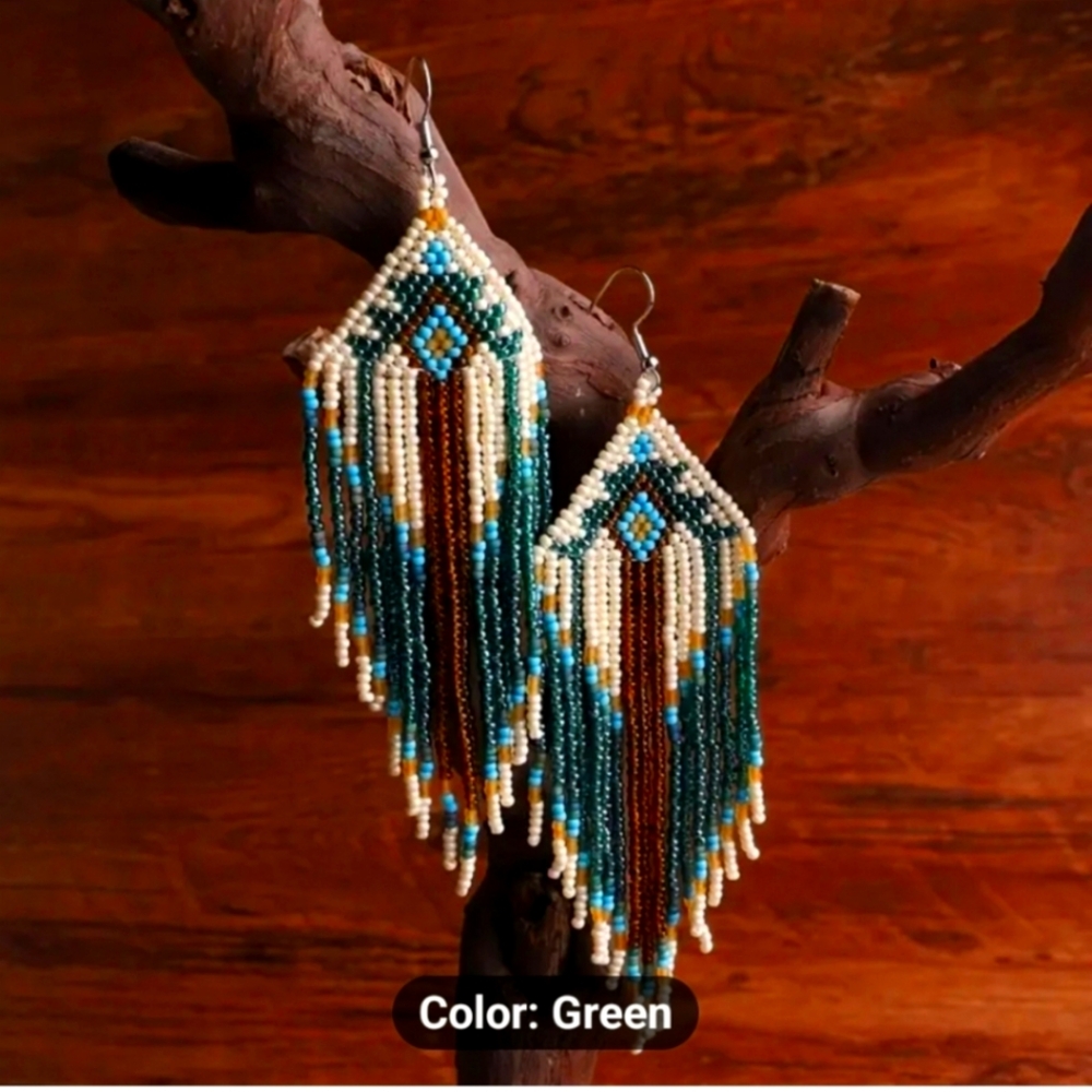 NEW,Long,Beaded,Lightweight,Tribal/Bohemian/Western Style Handcrafted Earrings💙
